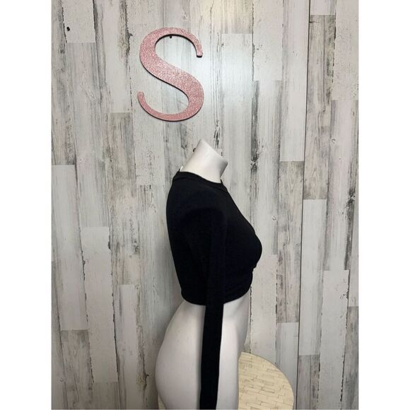 Windsor black crop top - Picture 8 of 8